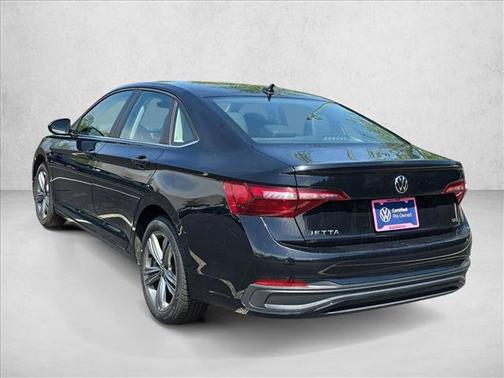 Deep Black Pearl 2024 Volkswagen Jetta 1.5T SE