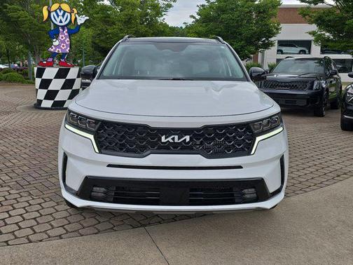 Glacial White Pearl 2023 Kia Sorento SX