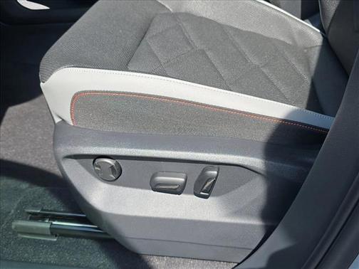 opal white pearl 2026 Volkswagen Atlas Peak Edition