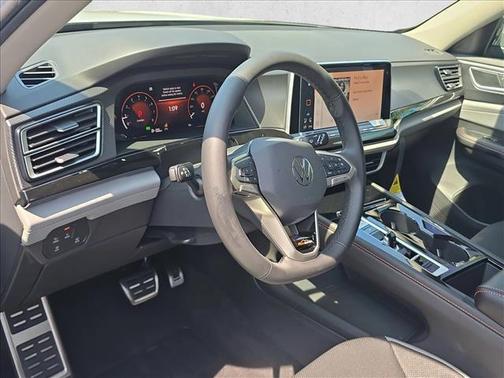 opal white pearl 2026 Volkswagen Atlas Peak Edition