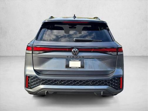 2025 Volkswagen Tiguan 2.0T SE R-Line Black