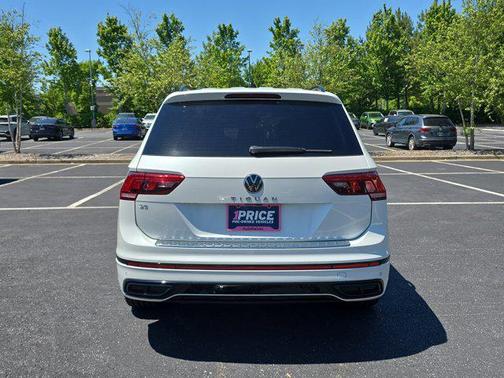 Opal White Pearl 2024 Volkswagen Tiguan 2.0T SE R-Line Black