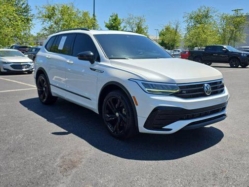 Opal White Pearl 2024 Volkswagen Tiguan 2.0T SE R-Line Black