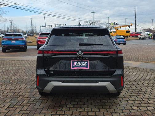 2025 Volkswagen Tiguan 2.0T SE