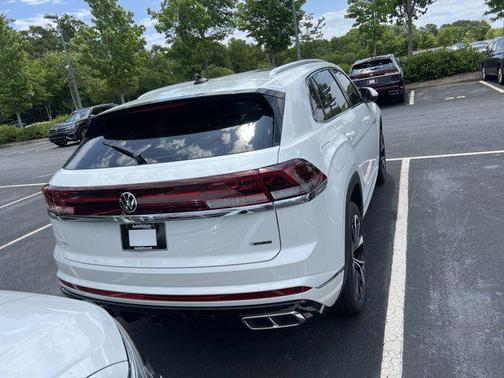 2025 Volkswagen Atlas Cross Sport 2.0T SEL Premium