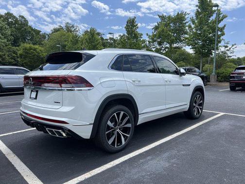 2025 Volkswagen Atlas Cross Sport 2.0T SEL Premium