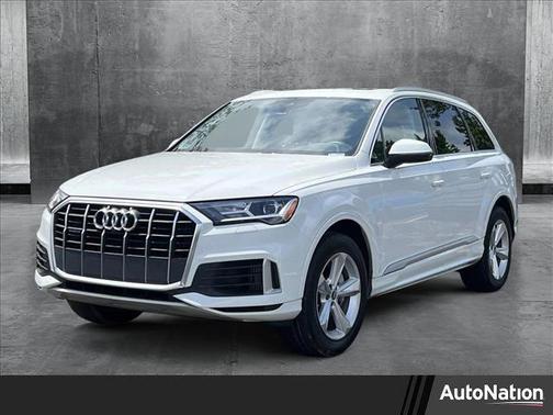 2022 Audi Q7 55 Premium