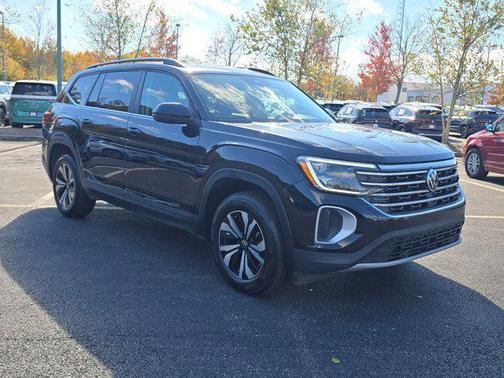 2024 Volkswagen Atlas 2.0T SE