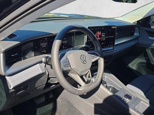 2025 Volkswagen Tiguan 2.0T SE 4MOTION