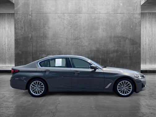 2022 BMW 530 i xDrive