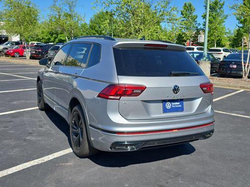 Pyrite Silver Metallic 2023 Volkswagen Tiguan 2.0T SE R-Line Black
