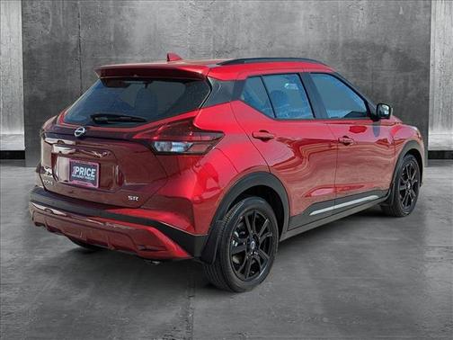 2023 Nissan Kicks SR