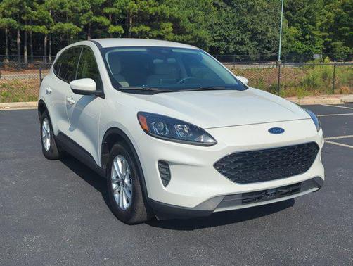 Star White Metallic Tri-Coat 2020 Ford Escape SE
