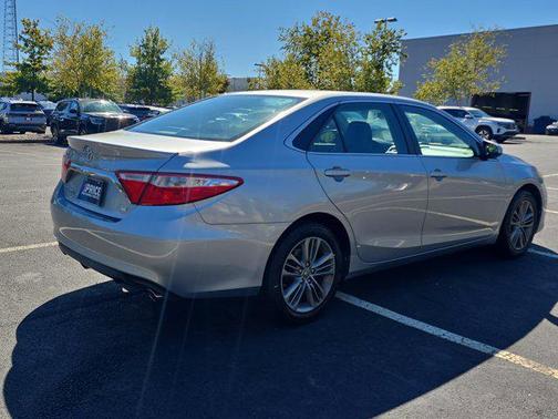 2015 Toyota Camry SE