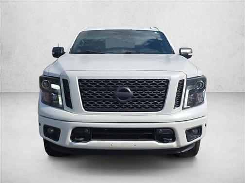 Pearl White 2018 Nissan Titan SV