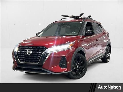2021 Nissan Kicks SR