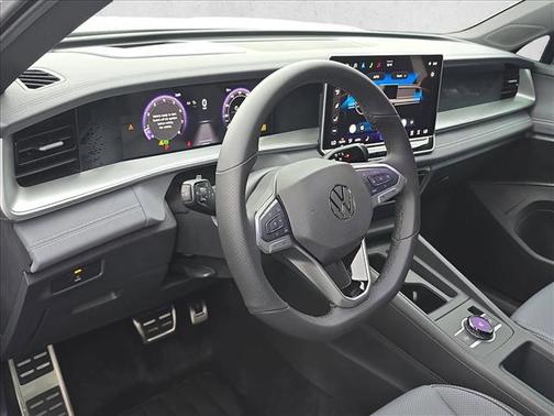 2025 Volkswagen Tiguan 2.0T SE R-Line Black 4MOTION