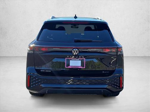 2026 Volkswagen Tiguan 2.0T SEL R-Line 4MOTION