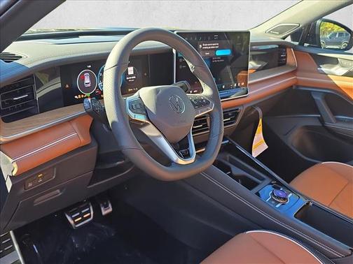 2026 Volkswagen Tiguan 2.0T SEL R-Line 4MOTION