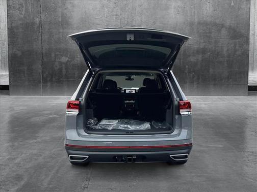 2025 Volkswagen Atlas 2.0T SE w/Technology 4MOTION