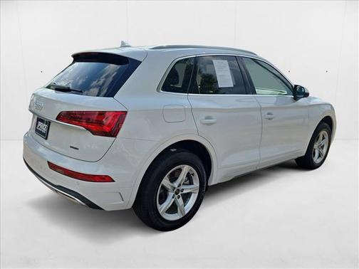 2024 Audi Q5 40 Premium