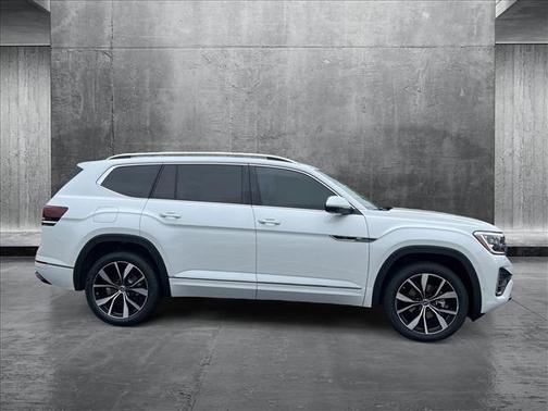 2025 Volkswagen Atlas 2.0T SEL Premium R-Line 4MOTION