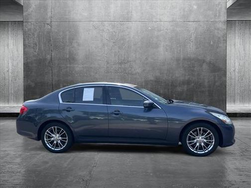 2013 INFINITI G37x Base