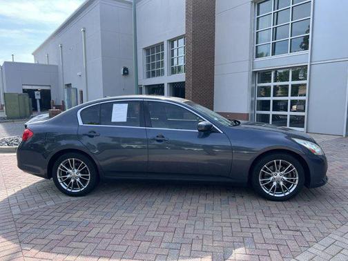 2013 INFINITI G37x Base