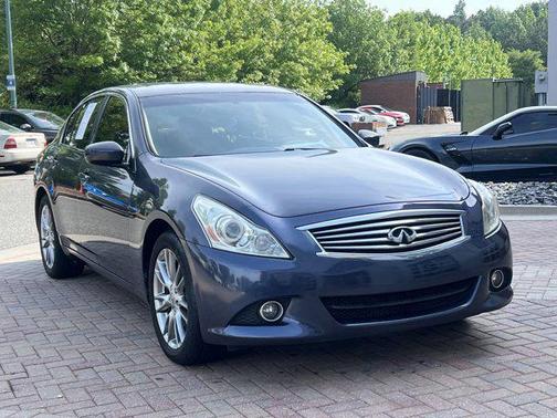 2013 INFINITI G37x Base