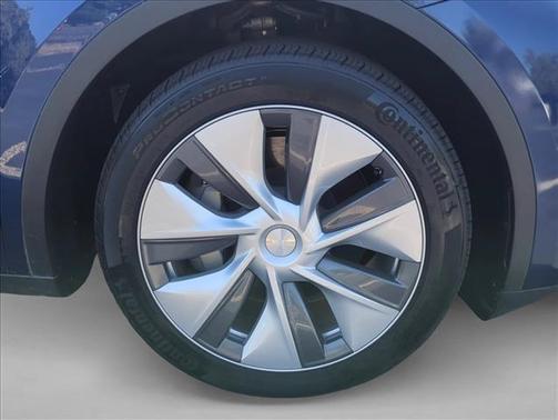 Deep Blue Metallic 2023 Tesla Model Y Long Range Dual Motor All-Wheel Drive