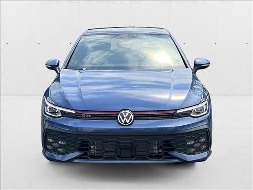 2025 Volkswagen Golf GTI 2.0T SE DSG