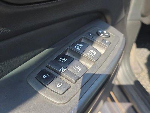 Granite Crystal Metallic Clearcoat 2022 Jeep Cherokee Trailhawk