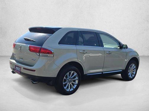 Platinum Dune Metall 2015 Lincoln MKX Base