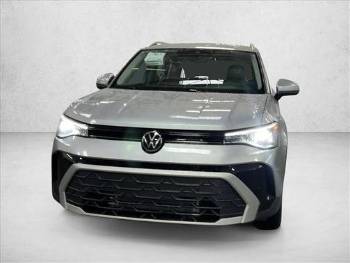 Pyrite Silver Metallic 2025 Volkswagen Taos 1.5T SE