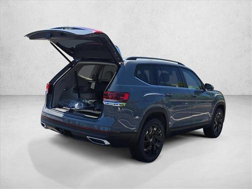 pure gray 2026 Volkswagen Atlas 2.0T SE w/Technology