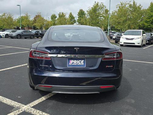 2015 Tesla Model S 85D