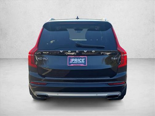 2021 Volvo XC90 T6 Momentum