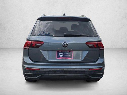 Platinum Gray Metallic 2022 Volkswagen Tiguan 2.0T S