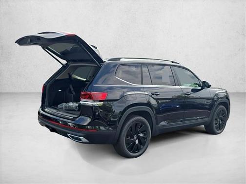 deep black pearl 2026 Volkswagen Atlas 2.0T SE w/Technology