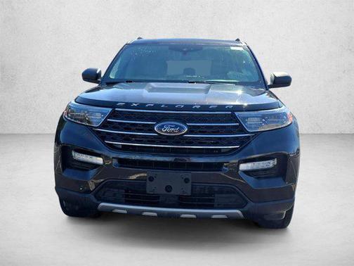 Agate Black Metallic 2022 Ford Explorer XLT