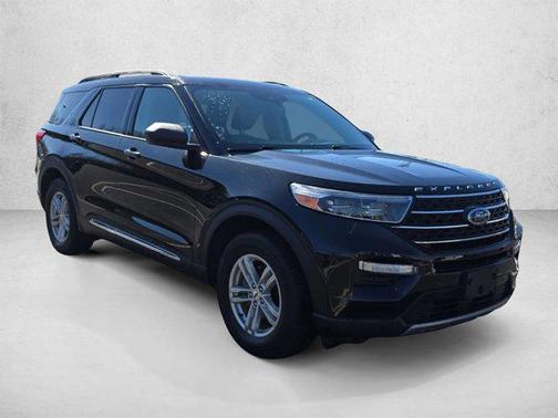 Agate Black Metallic 2022 Ford Explorer XLT