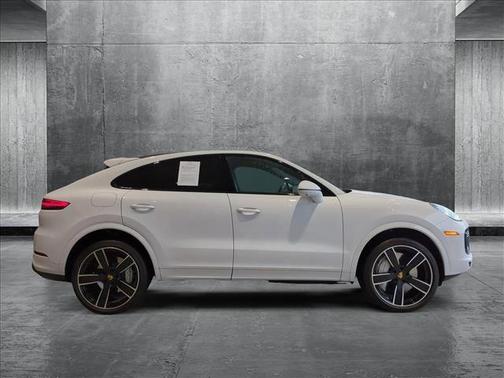 2023 Porsche Cayenne Turbo
