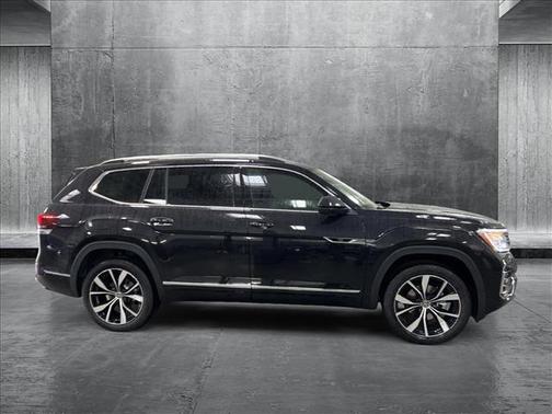 2025 Volkswagen Atlas 2.0T SEL Premium R-Line 4MOTION