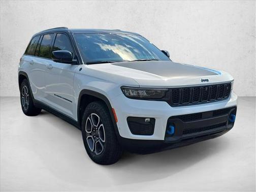 Bright White Clearcoat 2024 Jeep Grand Cherokee 4xe Trailhawk