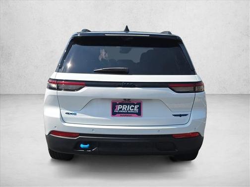 Bright White Clearcoat 2024 Jeep Grand Cherokee 4xe Trailhawk