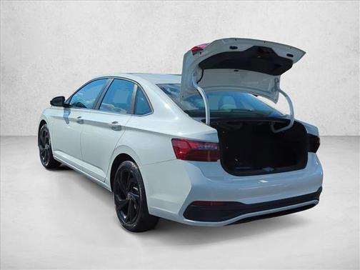 Opal White Pearl 2026 Volkswagen Jetta 1.4T SE