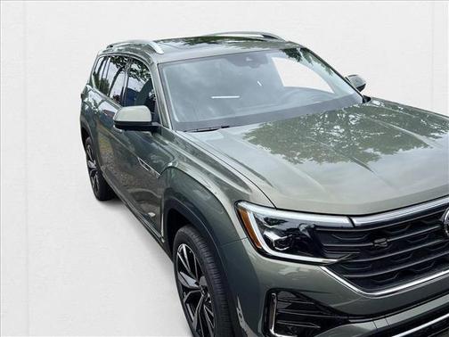 2025 Volkswagen Atlas 2.0T SEL Premium R-Line 4MOTION