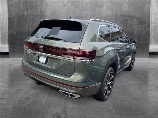 2025 Volkswagen Atlas 2.0T SEL Premium R-Line 4MOTION