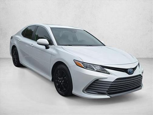 Ice Cap 2023 Toyota Camry LE