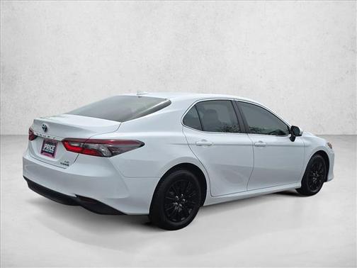 Ice Cap 2023 Toyota Camry LE